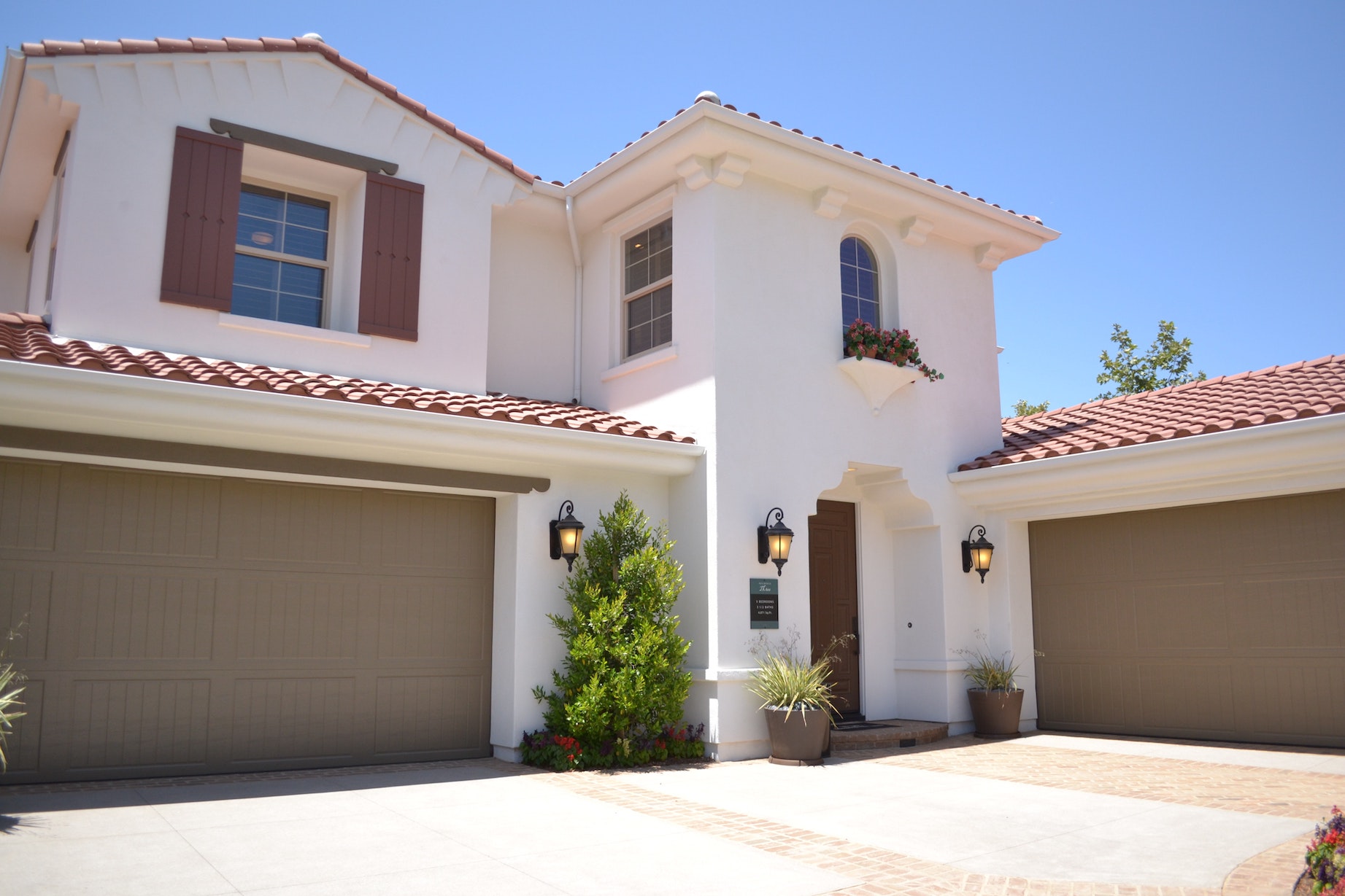 home-valor-architecture-building-daylight.jpg home-valor-architecture-building-daylight.jpg